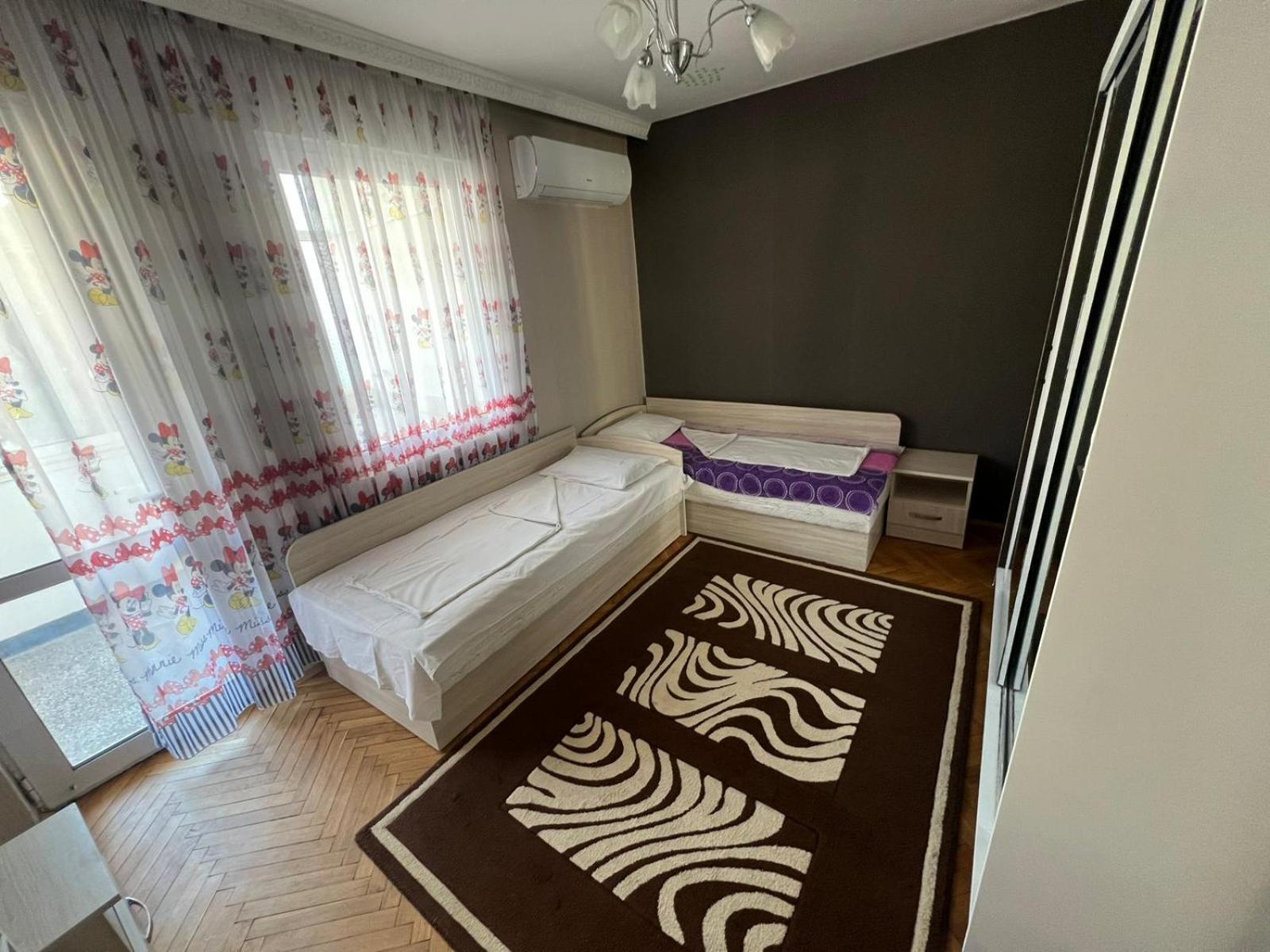 וארנה Beachside Apartment Center # 3 מראה חיצוני תמונה